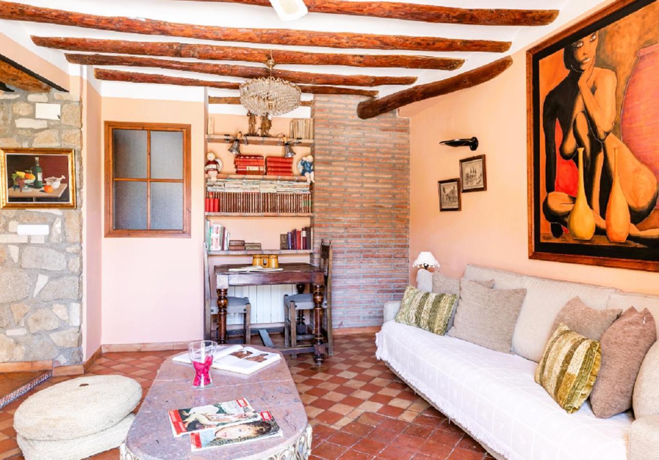 Apartamentos Vino Tinto Y Restaurante Tomate Rosa Adahuesca Extérieur photo